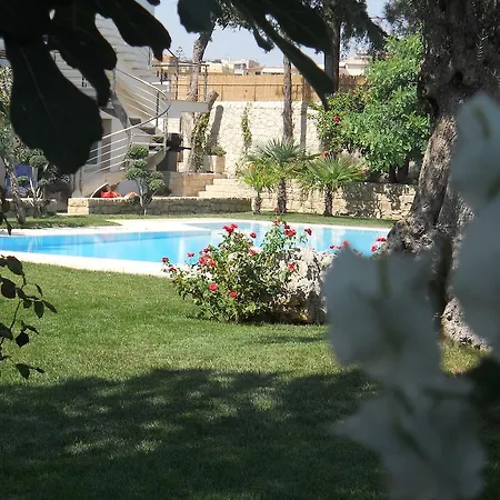 Il Giardino Dei Carrubi Donnalucata (Sicily)