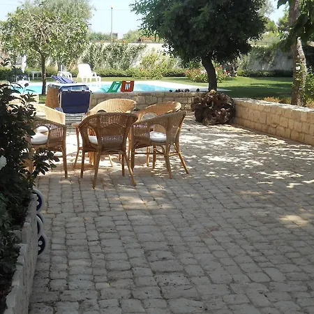 Il Giardino Dei Carrubi