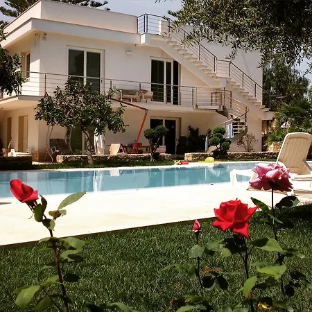 Il Giardino Dei Carrubi Holiday home Donnalucata (Sicily)
